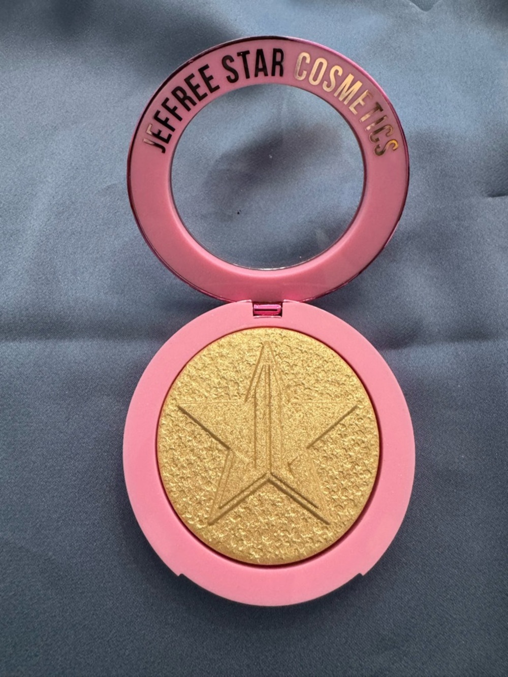 Jeffree Star Gold Highlighter - Brilliant Gold “Wet Dream”